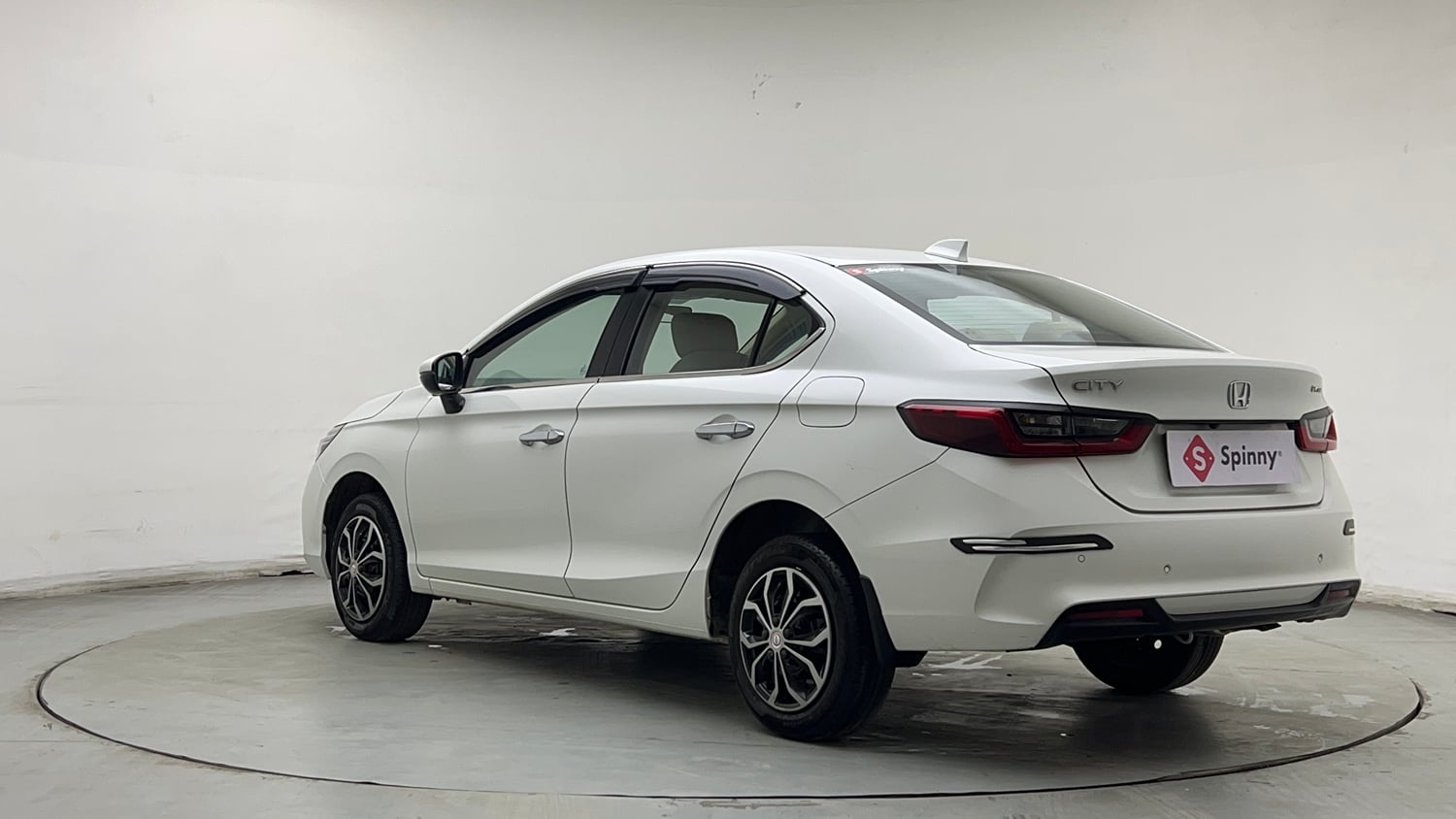 Used 2024 Honda City SV Petrol MT Petrol Manual exterior LEFT REAR CORNER VIEW