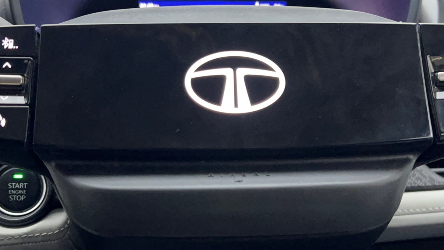 Used 2024 Tata Nexon Creative Plus 1.2 iCNG Cng Manual top_features Airbags