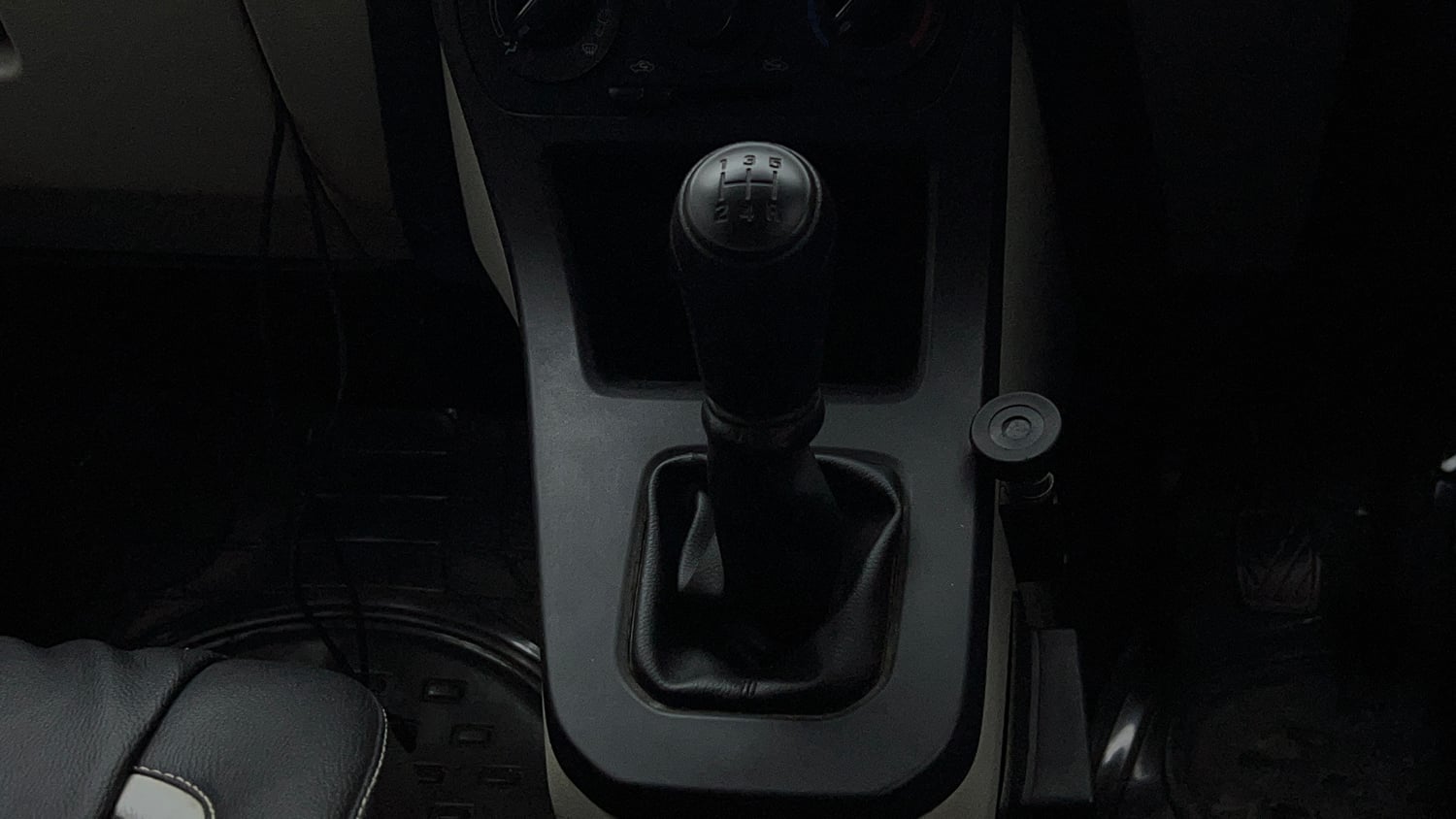 Used 2020 Maruti Suzuki Wagon R LXi (O) 1.0 CNG Cng Manual interior GEAR  KNOB VIEW