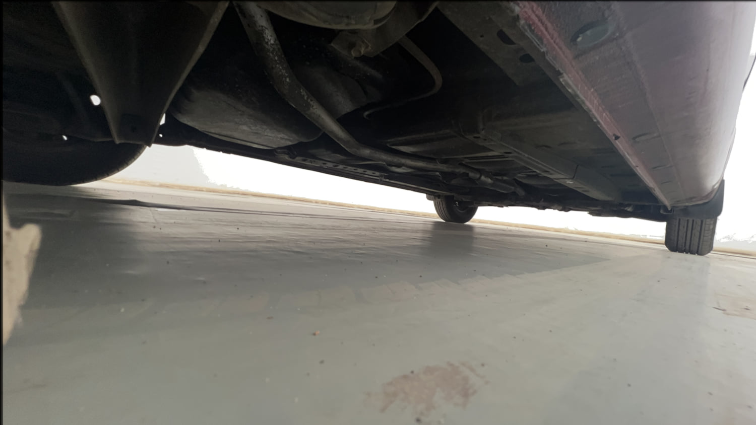 Used 2013 Hyundai i10 Era 1.1 iRDE2 Petrol Manual extra REAR RIGHT UNDERBODY VIEW