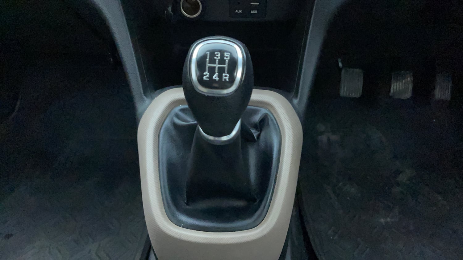 Used 2016 Hyundai Grand i10 Sportz 1.2 Kappa VTVT Petrol Manual interior GEAR  KNOB VIEW