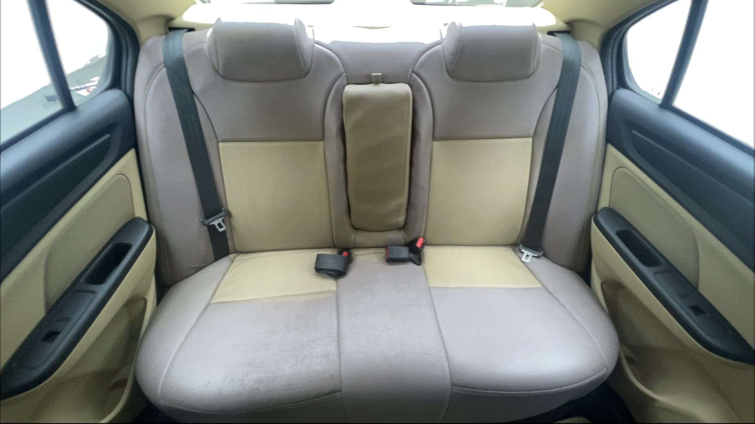 Used 2020 Honda Amaze 1.2 VX MT Petrol Petrol Manual interior REAR SEAT CONDITION VIEW