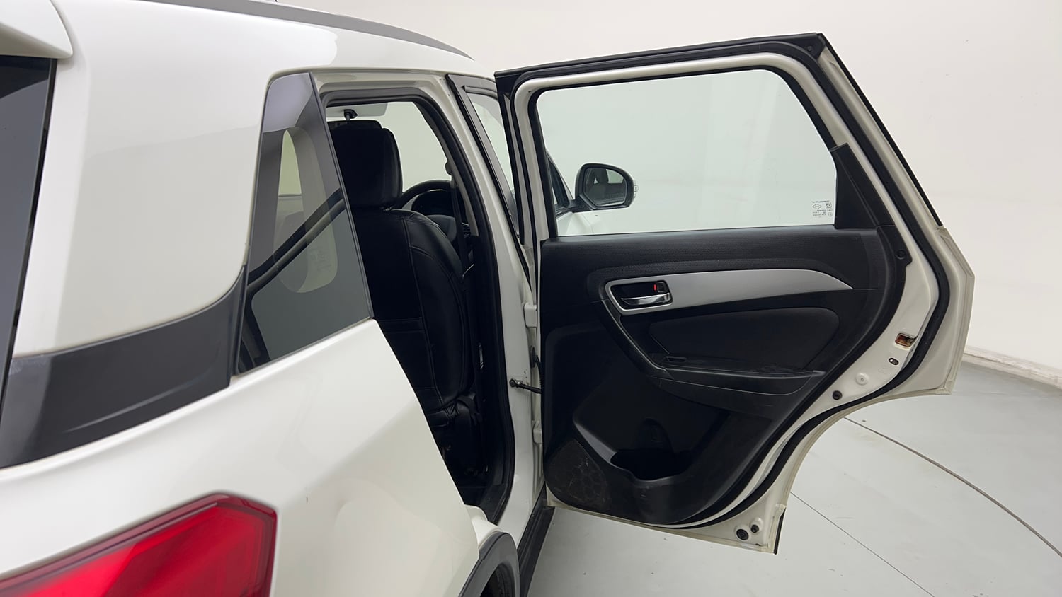 Used 2022 maruti-suzuki Vitara Brezza ZXi Petrol Manual interior RIGHT REAR DOOR OPEN VIEW