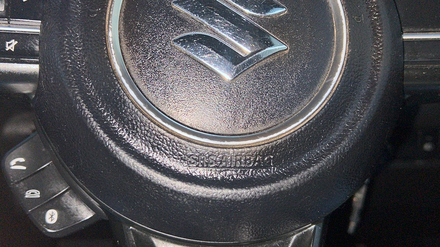 Used 2023 Maruti Suzuki Swift VXi Petrol Manual top_features Airbags