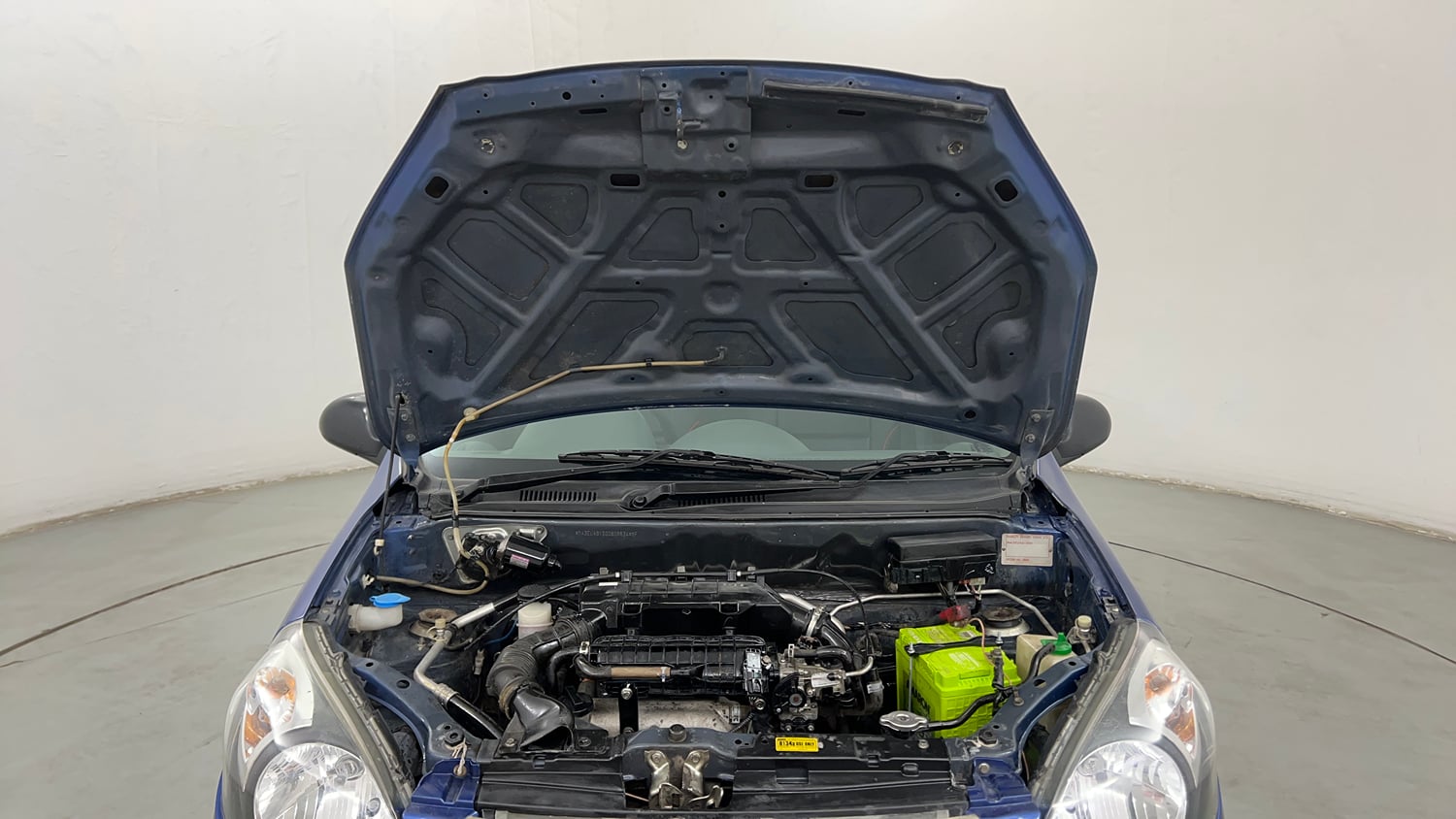 Used 2016 Maruti Suzuki Alto 800 Lxi Petrol Manual engine ENGINE & BONNET OPEN FRONT VIEW