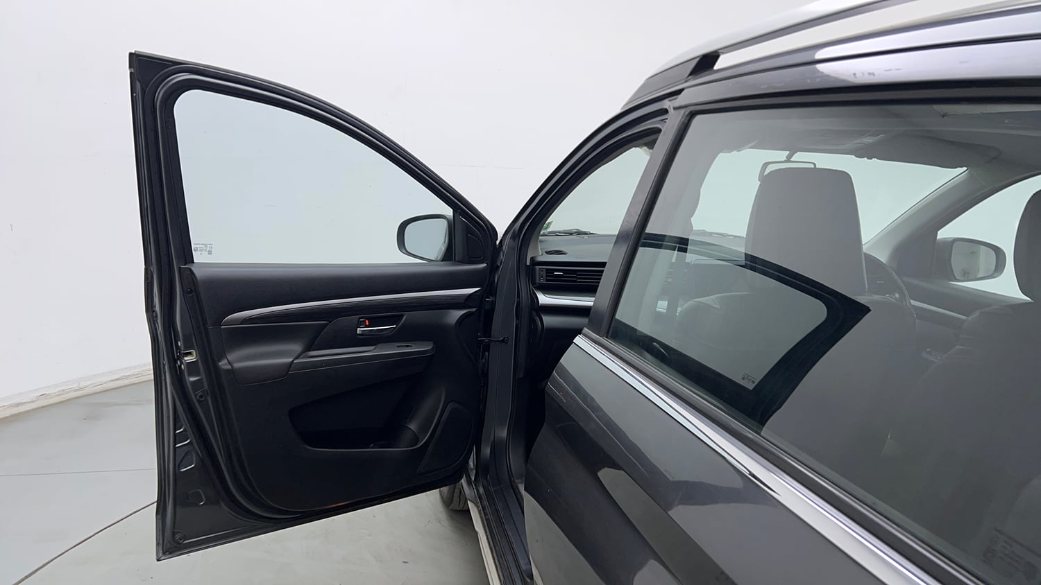 Used 2023 Maruti Suzuki XL6 Zeta MT Petrol Petrol Manual interior LEFT FRONT DOOR OPEN VIEW