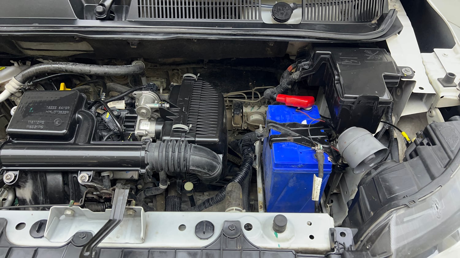 Used 2022 Renault Triber RXE Petrol Manual engine ENGINE LEFT SIDE VIEW