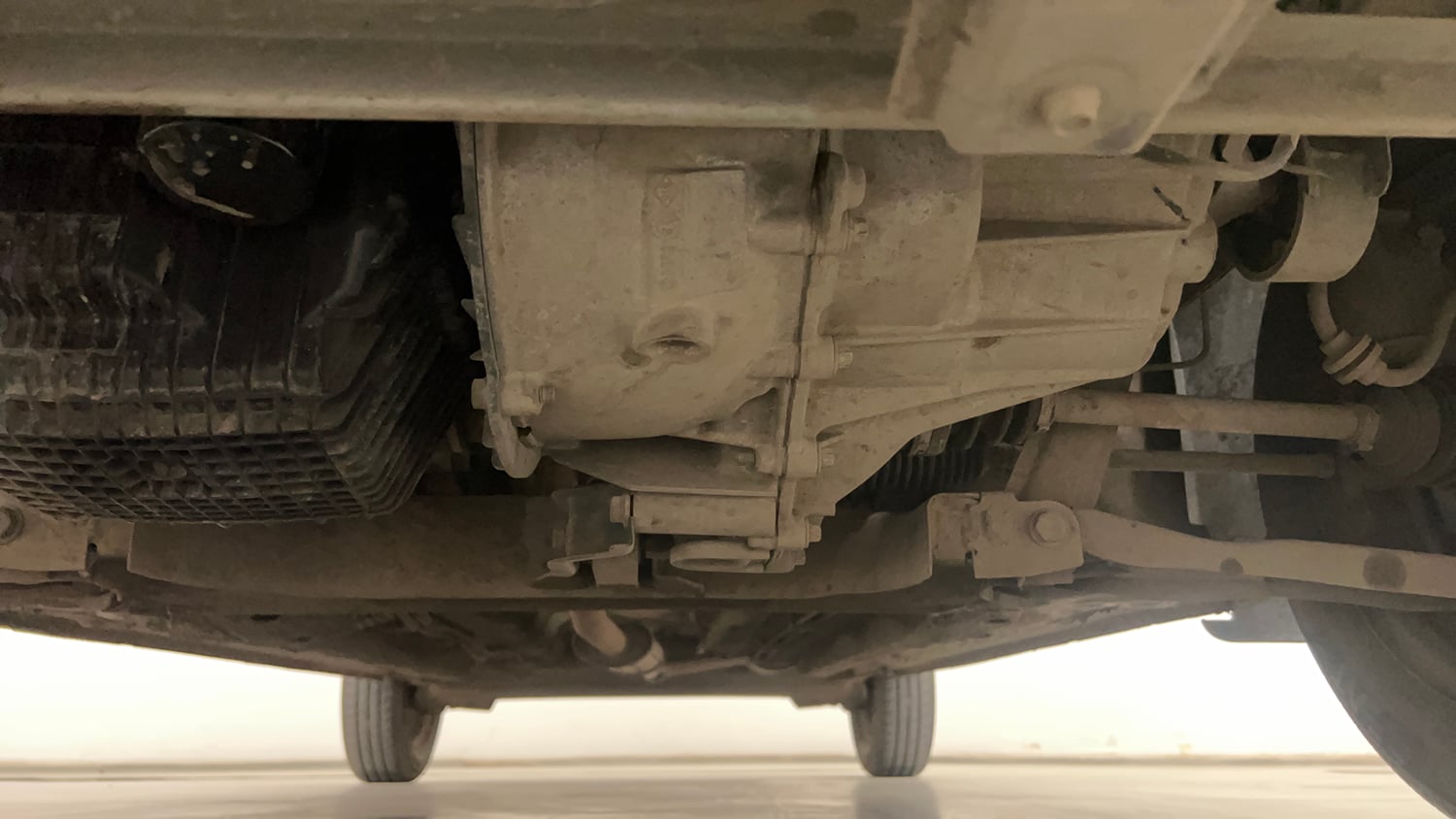 Used 2022 Renault Kwid CLIMBER AMT Petrol Automatic extra FRONT LEFT UNDERBODY VIEW