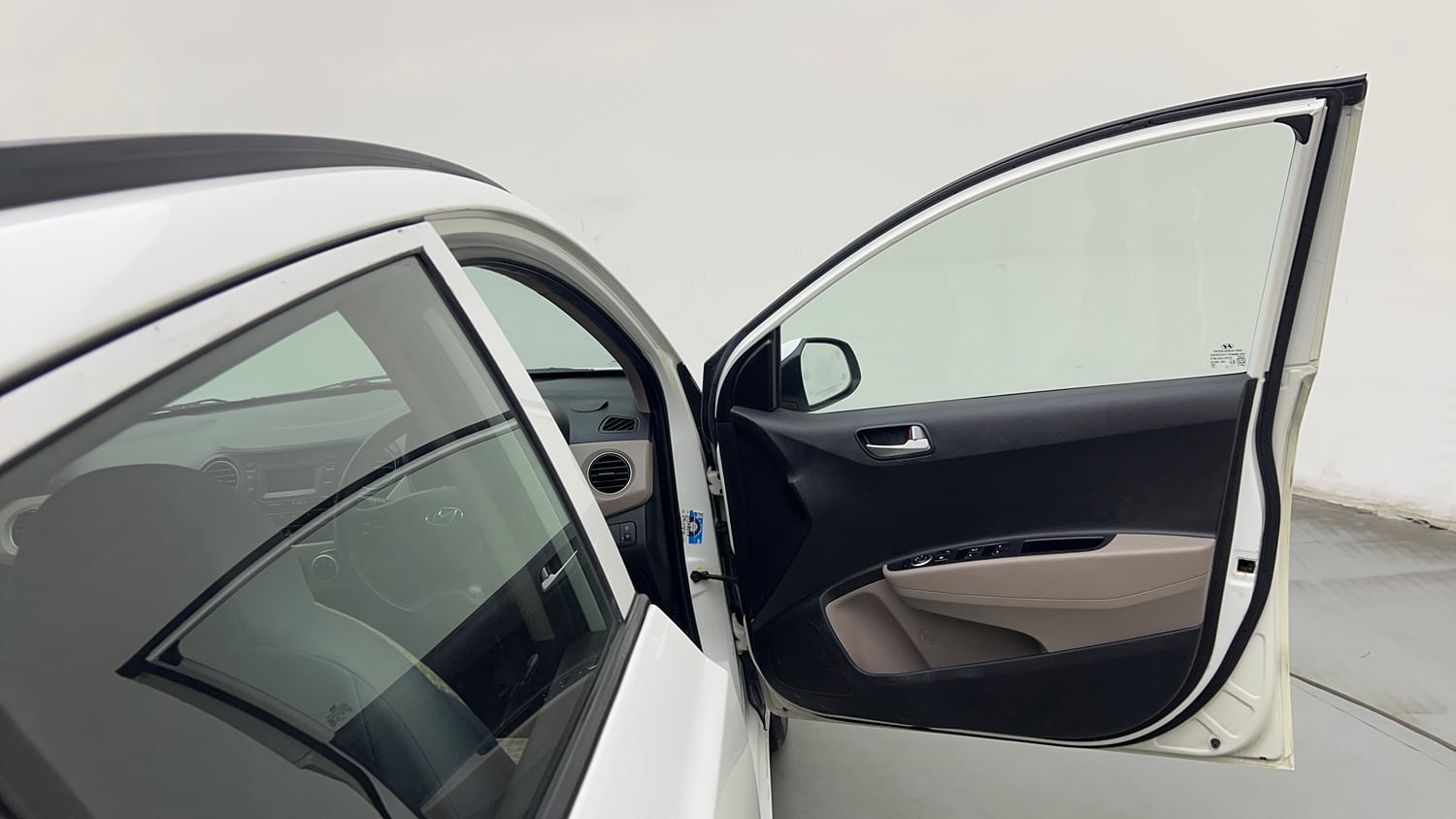 Used 2016 Hyundai Grand i10 Sportz 1.2 Kappa VTVT Petrol Manual interior RIGHT FRONT DOOR OPEN VIEW