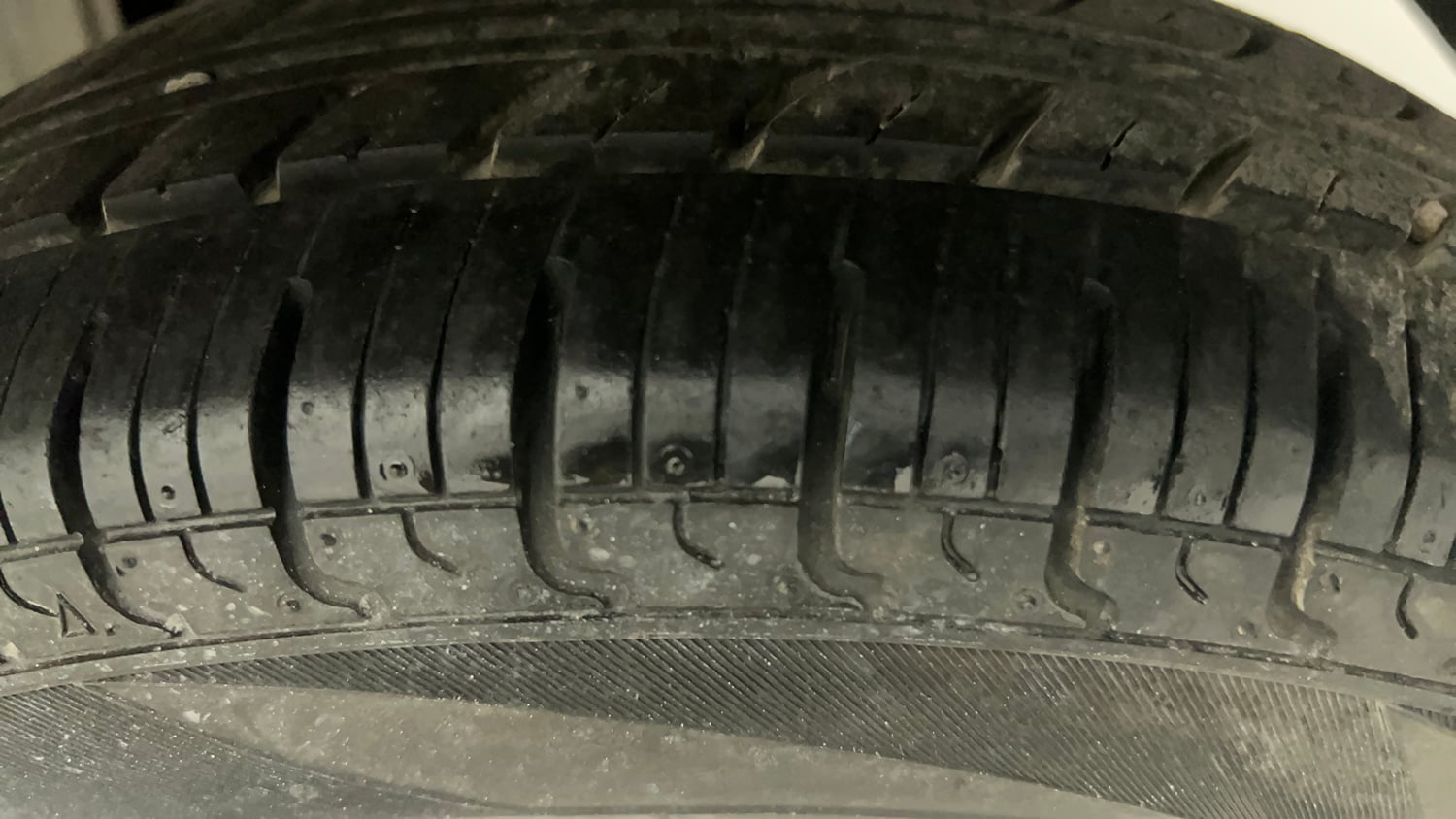 Used 2017 Maruti Suzuki Alto 800 LXi Petrol Manual tyres LEFT REAR TYRE TREAD VIEW