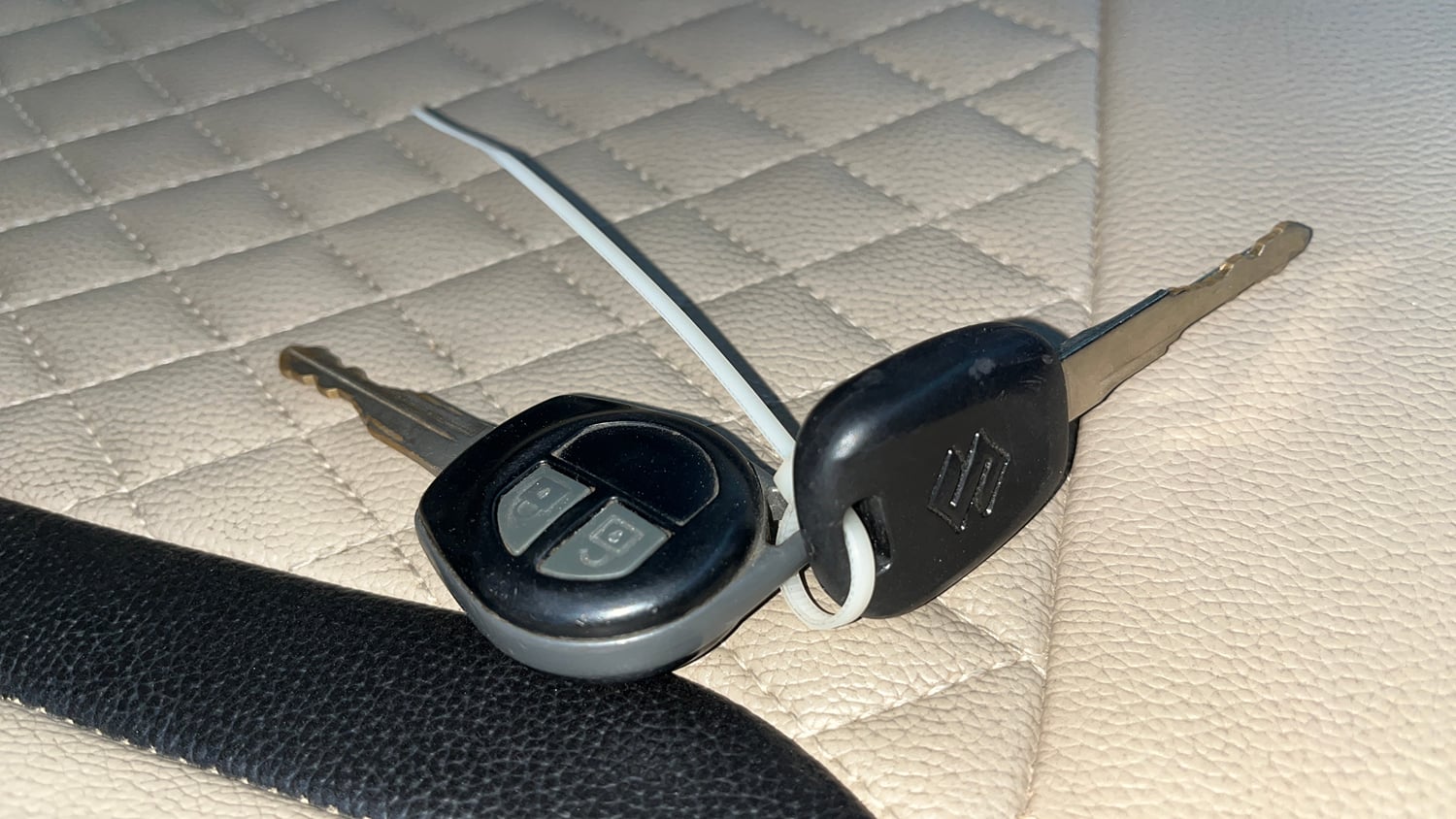 Used 2018 Maruti Suzuki Ertiga ZXI Petrol Manual extra CAR KEY VIEW