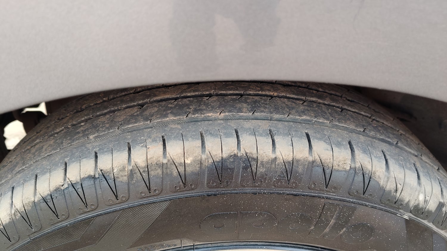 Used 2019 Tata Tiago Revotron XZ Plus Petrol Manual tyres RIGHT REAR TYRE TREAD VIEW