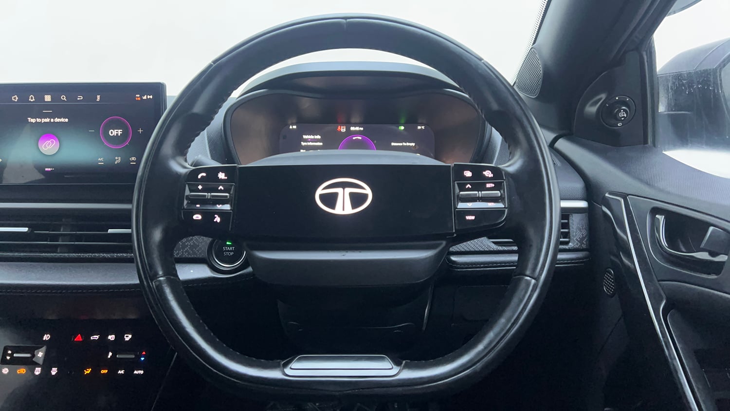 Used 2024 Tata Nexon Fearless Plus (S) 1.5 Diesel 6MT Dark Edition Diesel Manual interior STEERING VIEW