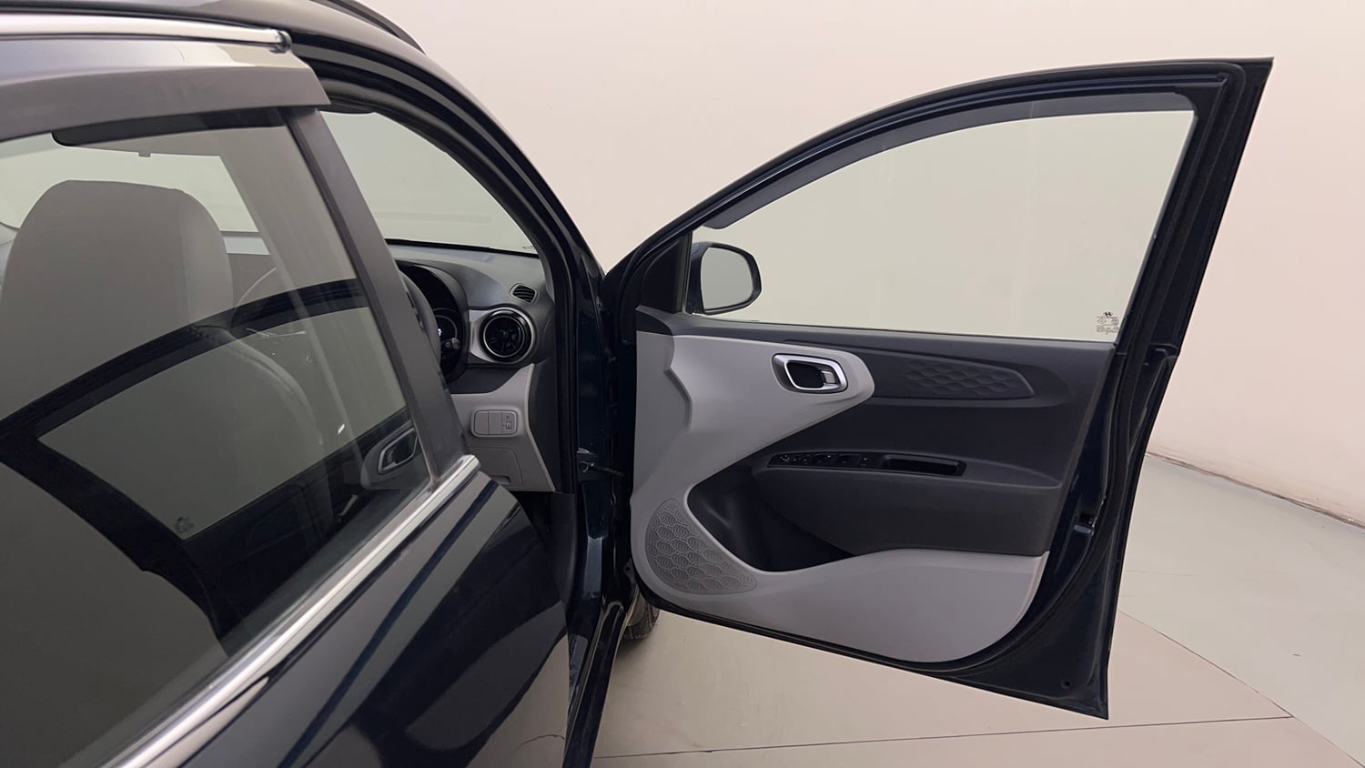 Used 2021 Hyundai Grand i10 Nios Sportz AMT 1.2 Kappa VTVT Petrol Automatic interior RIGHT FRONT DOOR OPEN VIEW