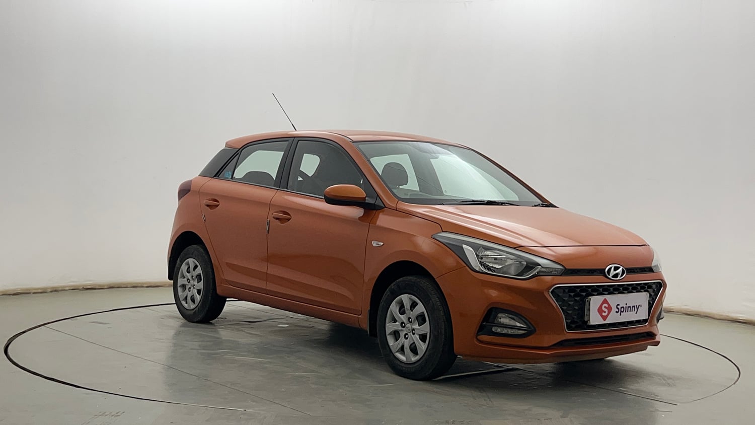 Used 2020 Hyundai Elite i20 Magna Plus 1.2 Petrol Manual exterior RIGHT FRONT CORNER VIEW