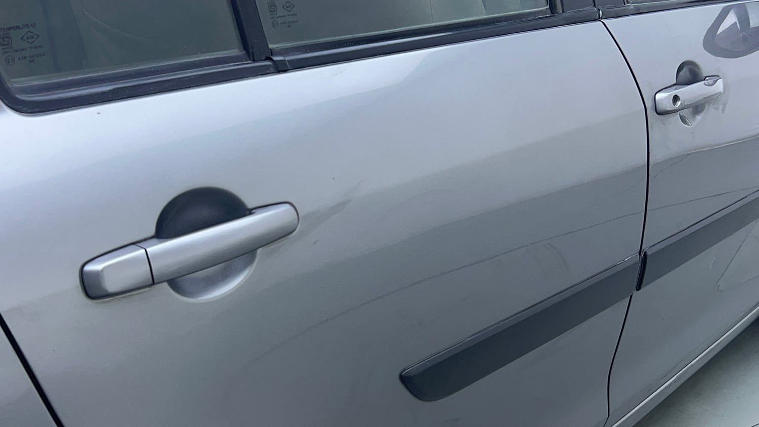 Used 2015 Maruti Suzuki Swift Dzire ZXI Petrol Manual dents MINOR SCRATCH