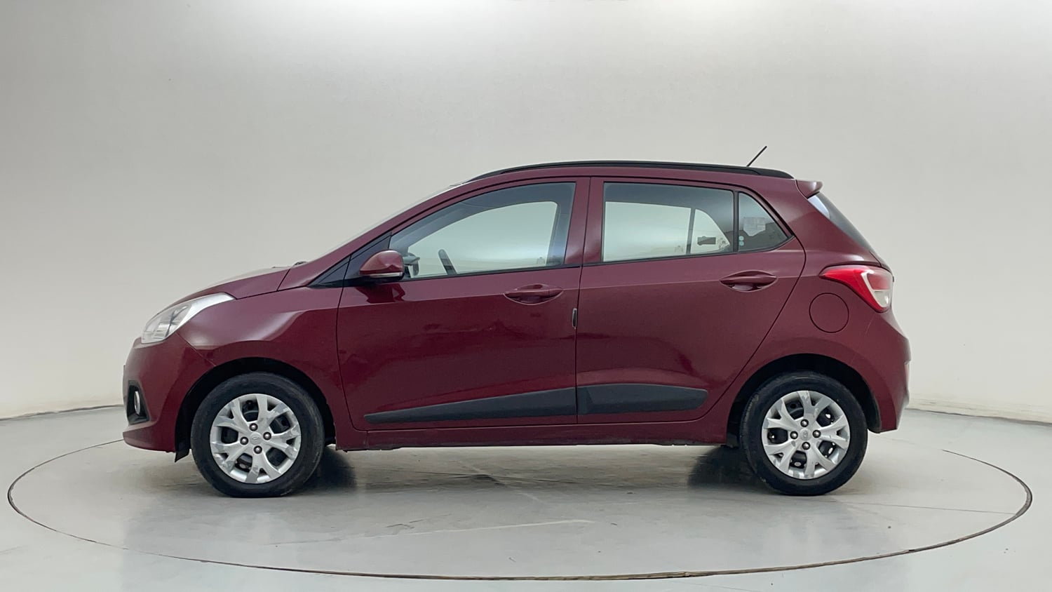 Used 2016 Hyundai Grand i10 Sportz 1.2 Kappa VTVT Petrol Manual exterior LEFT SIDE VIEW