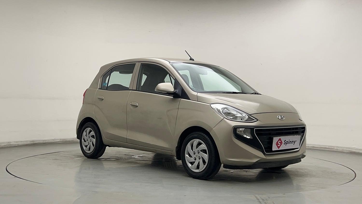 Used 2020 Hyundai Santro Asta Petrol Manual exterior RIGHT FRONT CORNER VIEW