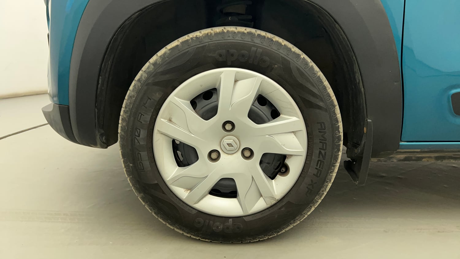 Used 2021 Renault Kwid RXL Petrol Manual tyres LEFT FRONT TYRE RIM VIEW