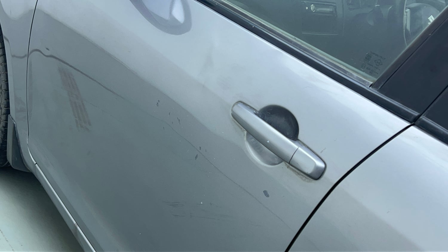 Used 2014 Maruti Suzuki Swift VXi Petrol Manual dents MINOR DENT
