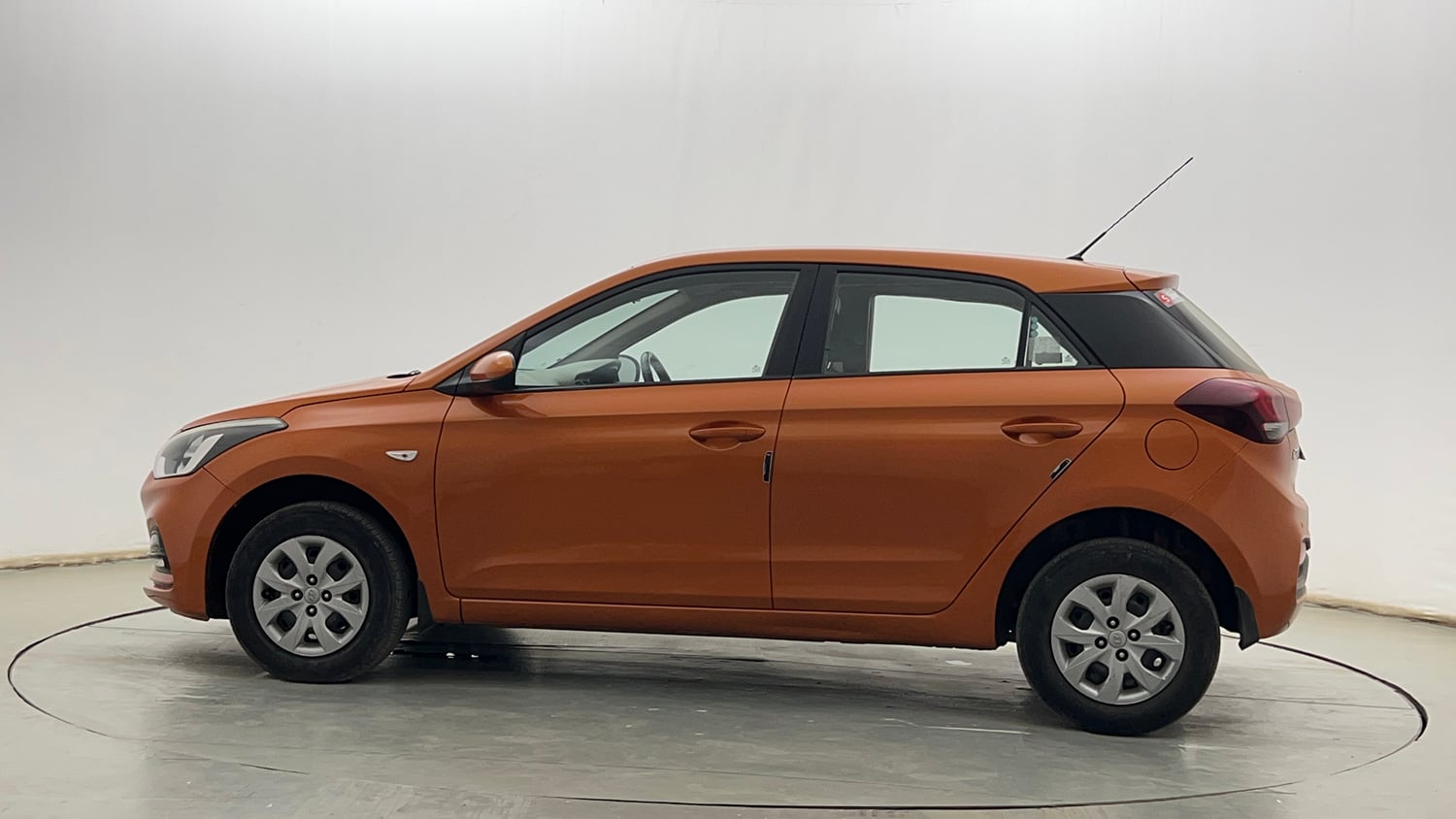 Used 2020 Hyundai Elite i20 Magna Plus 1.2 Petrol Manual exterior LEFT SIDE VIEW
