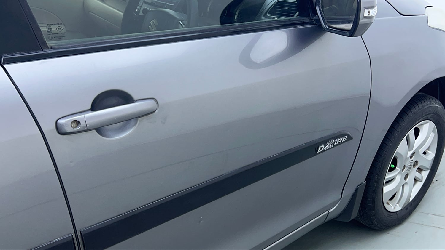 Used 2015 Maruti Suzuki Swift Dzire ZXI Petrol Manual dents MINOR DENT