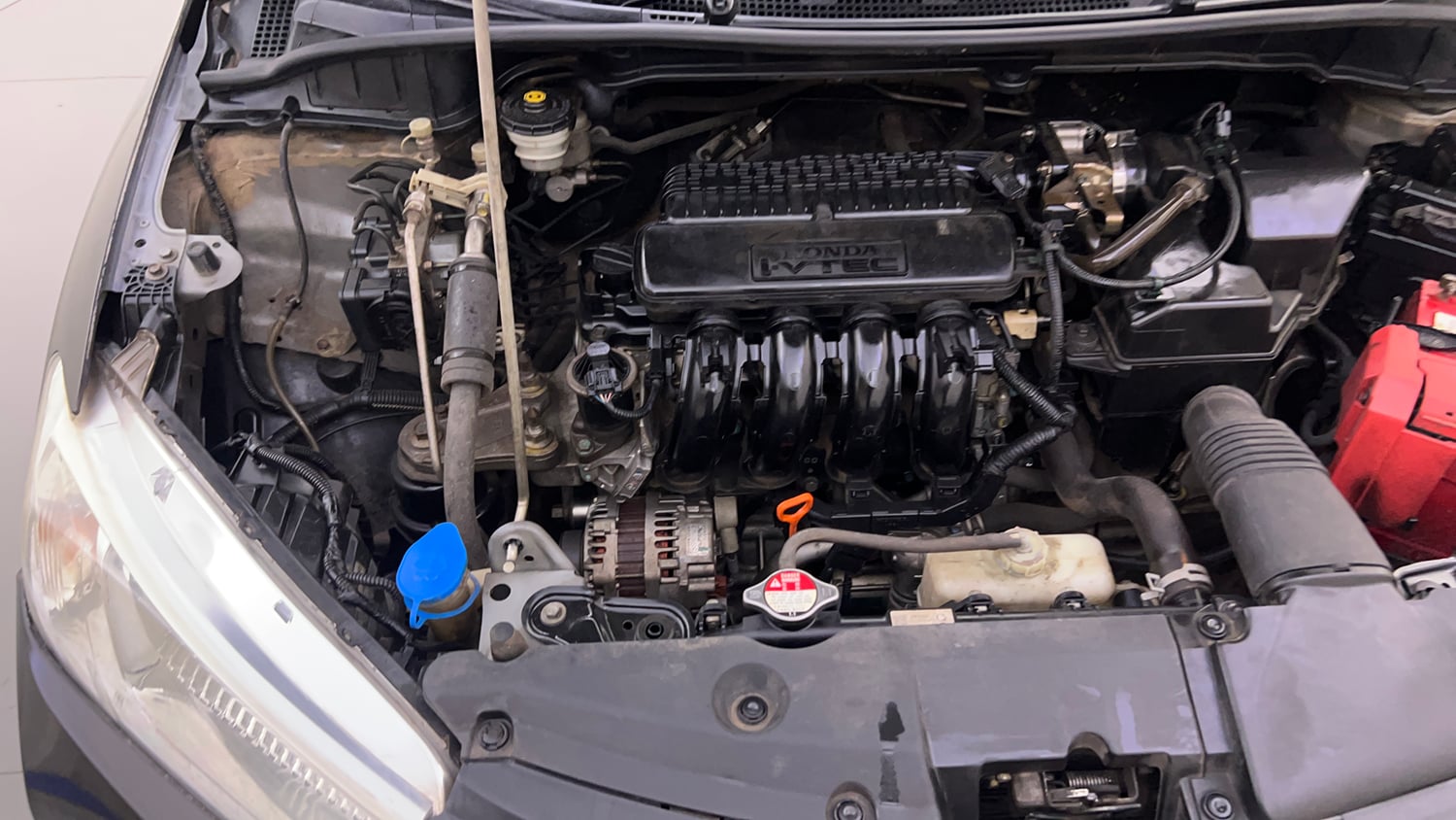 Used 2016 Honda City V Petrol Manual engine ENGINE RIGHT SIDE VIEW