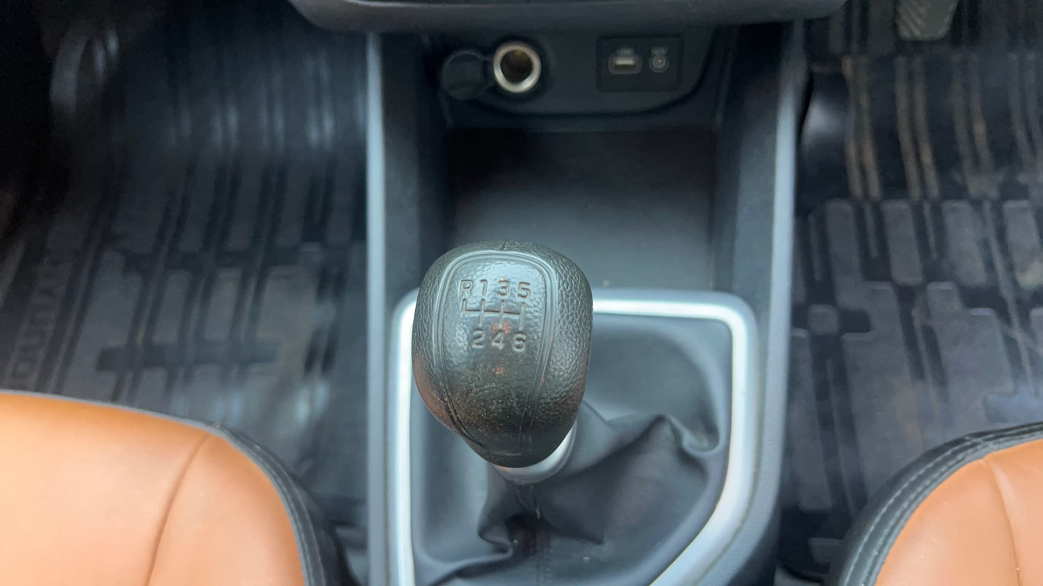 Used 2018 Hyundai Creta SX Plus 1.6  Petrol Petrol Manual interior GEAR  KNOB VIEW