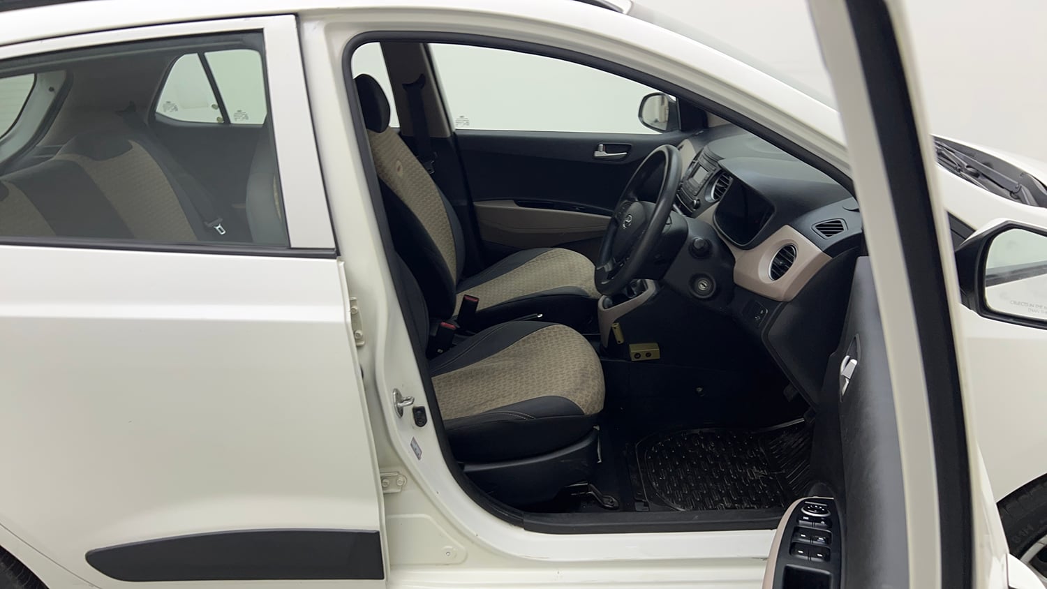 Used 2016 Hyundai Grand i10 Sportz 1.2 Kappa VTVT Petrol Manual interior RIGHT SIDE FRONT DOOR CABIN VIEW