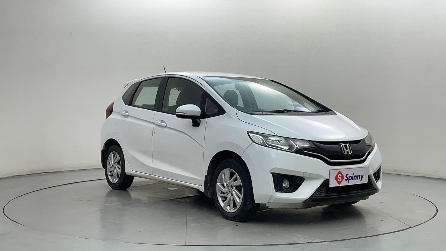 Used 2016 Honda Jazz VX Petrol Petrol Manual exterior RIGHT FRONT CORNER VIEW