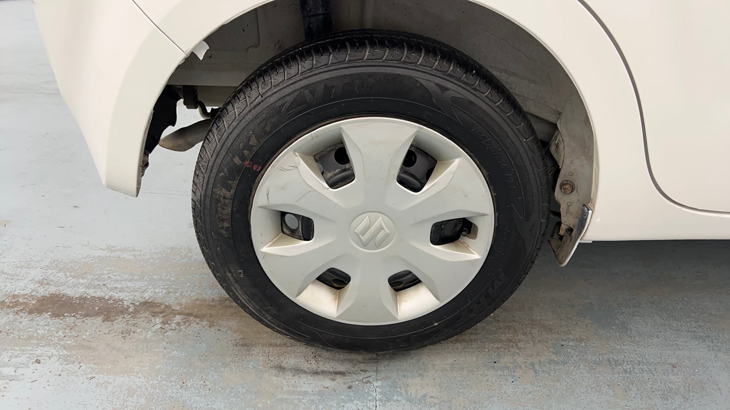 Used 2021 Maruti Suzuki Wagon R ZXi 1.2 Petrol Manual tyres RIGHT REAR TYRE RIM VIEW