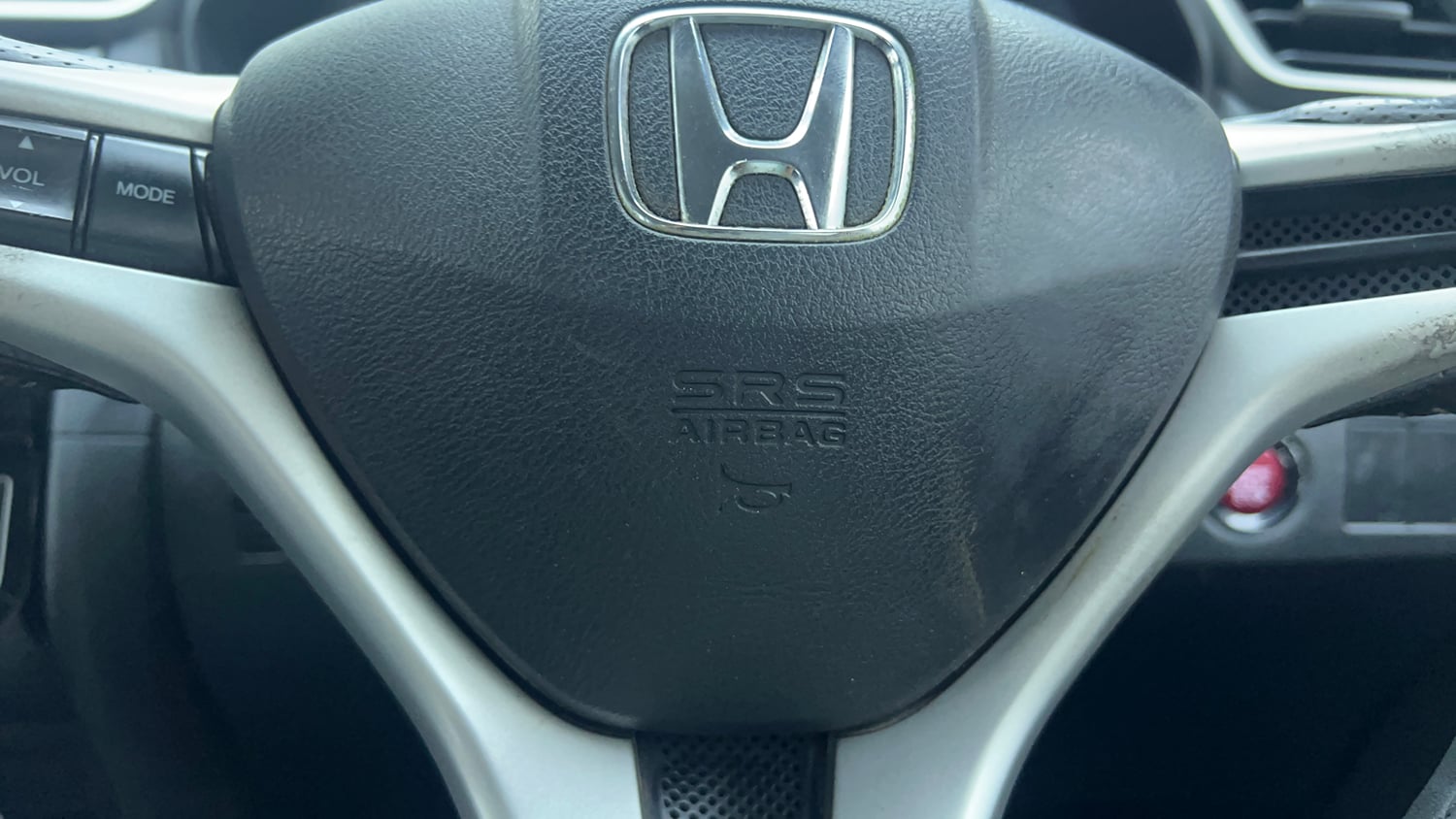 Used 2017 Honda BR-V VX Petrol Petrol Manual top_features Airbags
