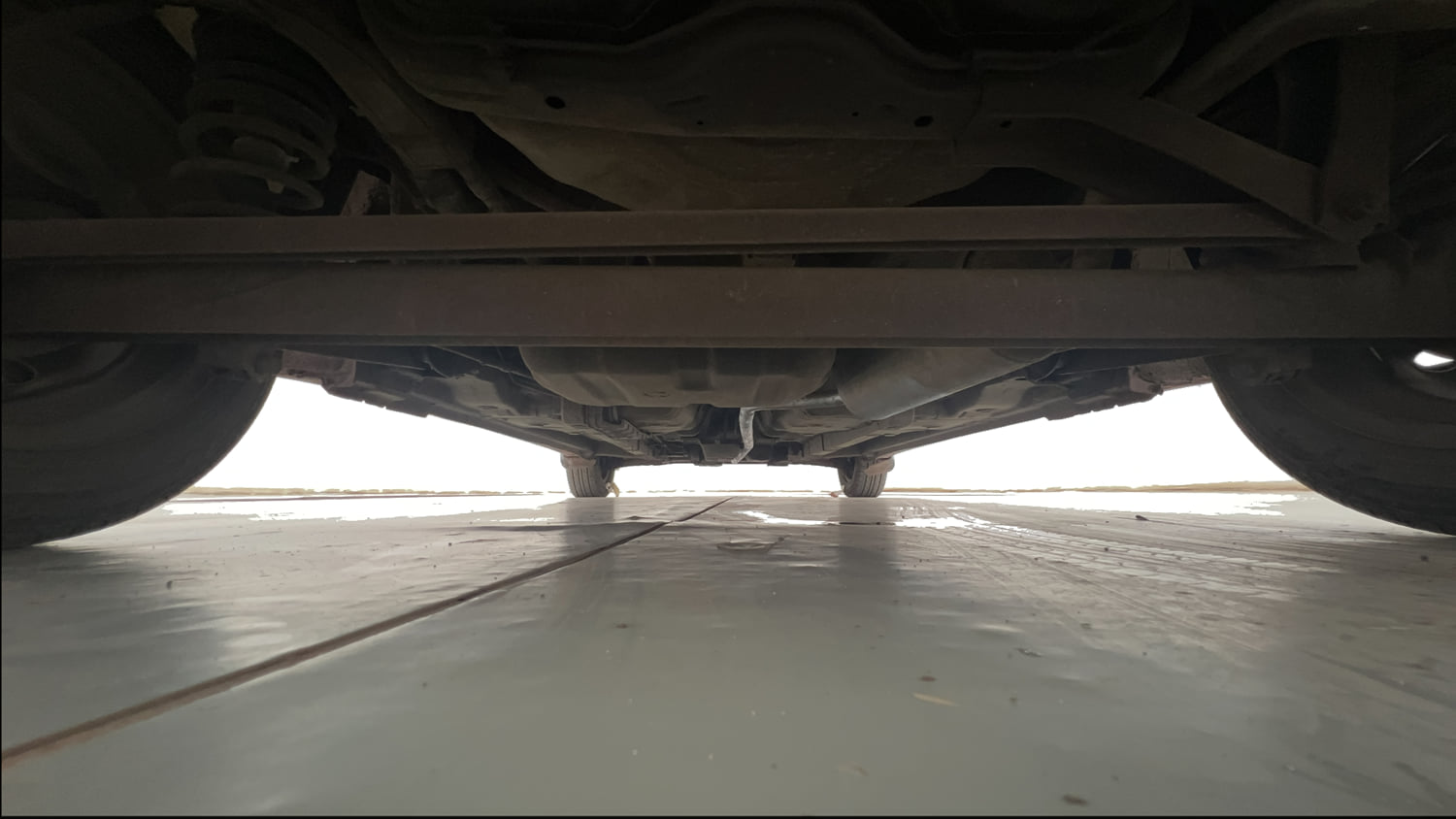 Used 2015 Hyundai Eon Magna + Petrol Manual extra REAR UNDERBODY VIEW (TAKEN FROM REAR)
