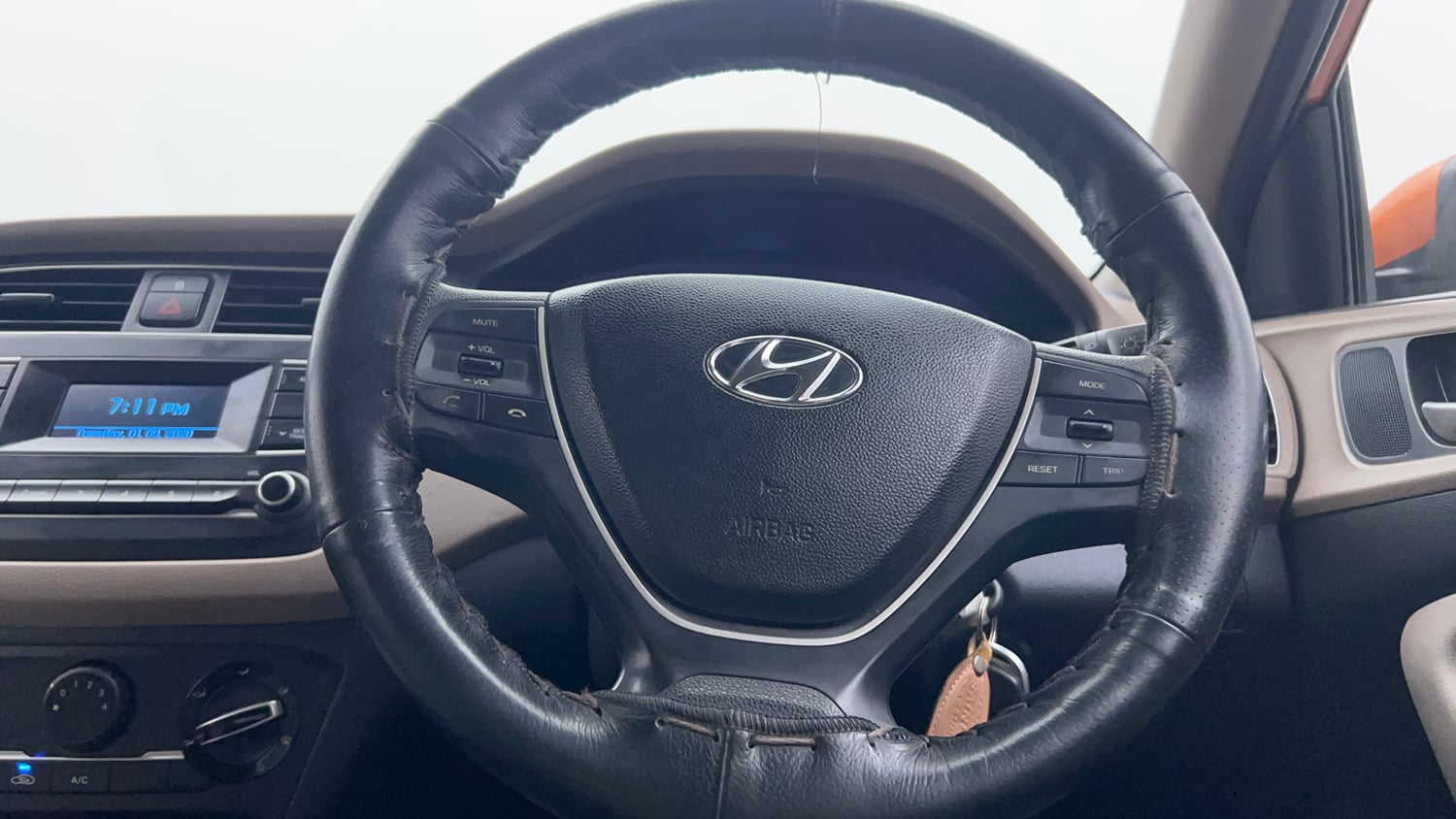 Used 2020 Hyundai Elite i20 Magna Plus 1.2 Petrol Manual interior STEERING VIEW