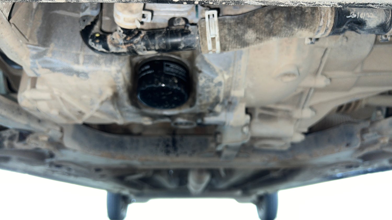 Used 2022 Renault Triber RXE Petrol Manual extra FRONT LEFT UNDERBODY VIEW