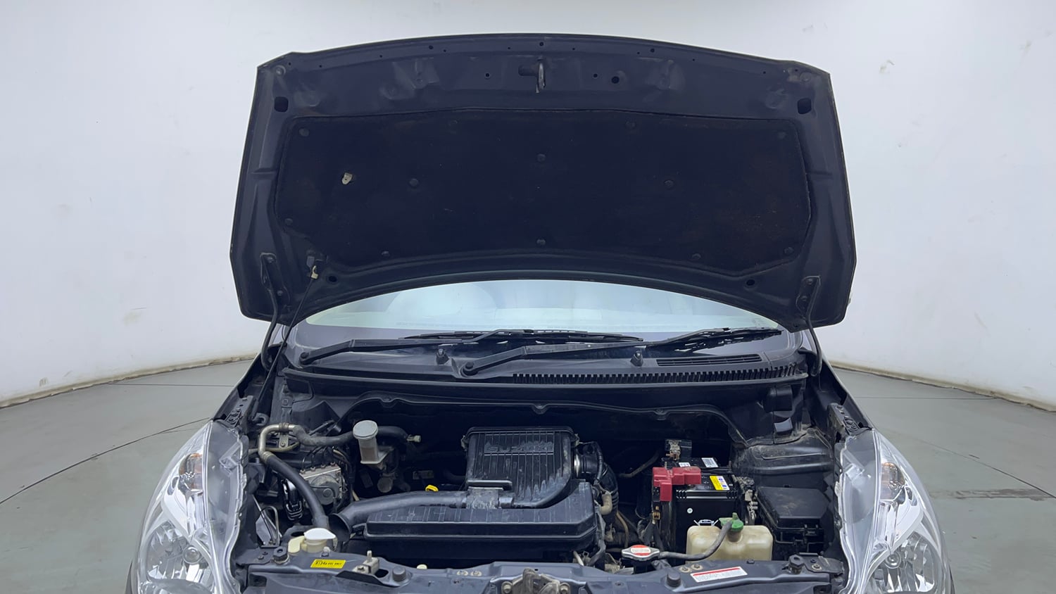 Used 2018 Maruti Suzuki Ertiga ZXI Petrol Manual engine ENGINE & BONNET OPEN FRONT VIEW