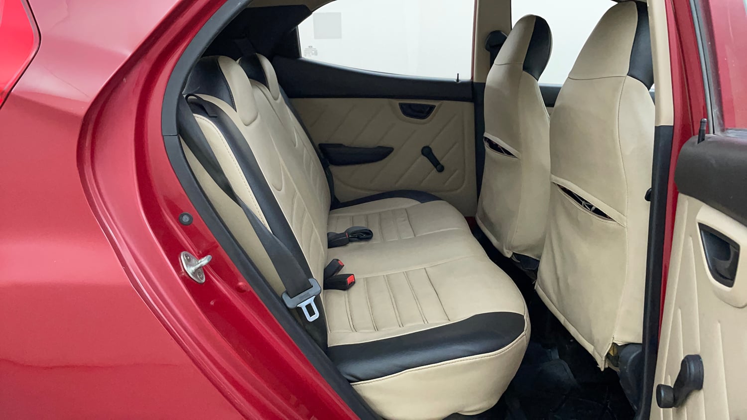 Used 2016 Hyundai Eon D-Lite + Petrol Manual interior RIGHT SIDE REAR DOOR CABIN VIEW