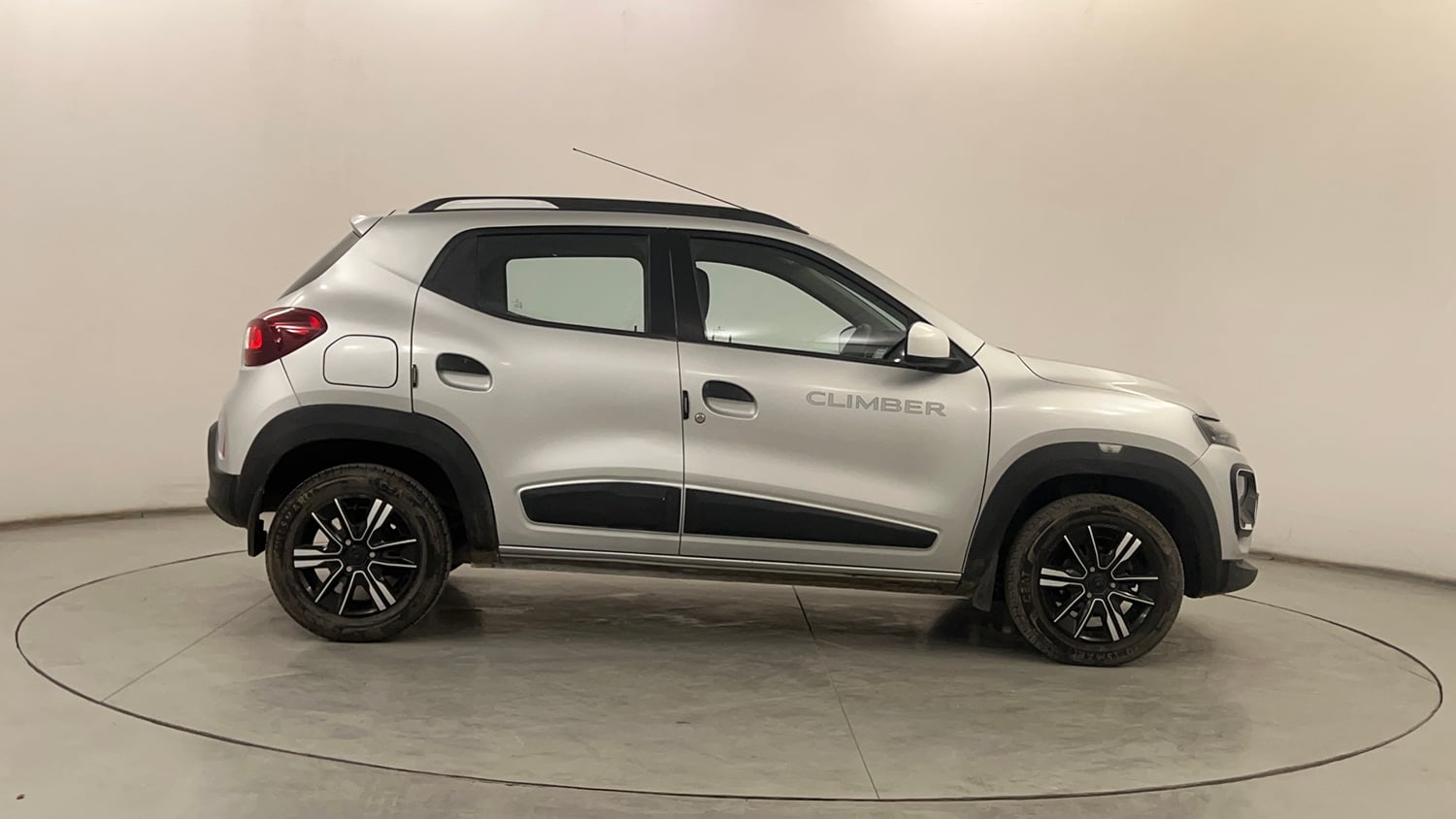 Used 2022 Renault Kwid CLIMBER AMT Petrol Automatic exterior RIGHT SIDE VIEW