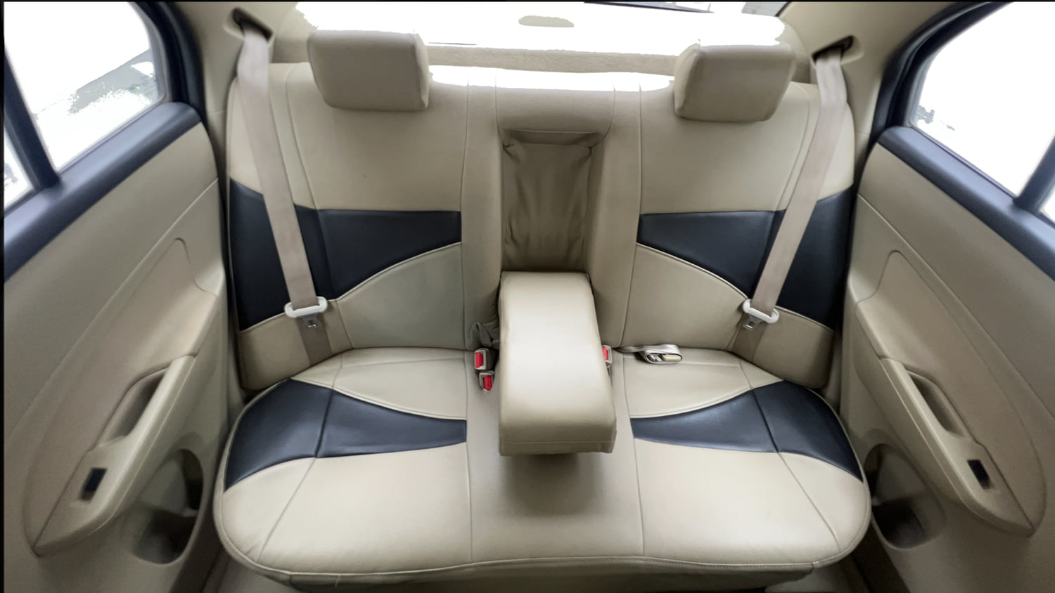Used 2015 Maruti Suzuki Swift Dzire ZXI Petrol Manual interior REAR SEAT CONDITION VIEW