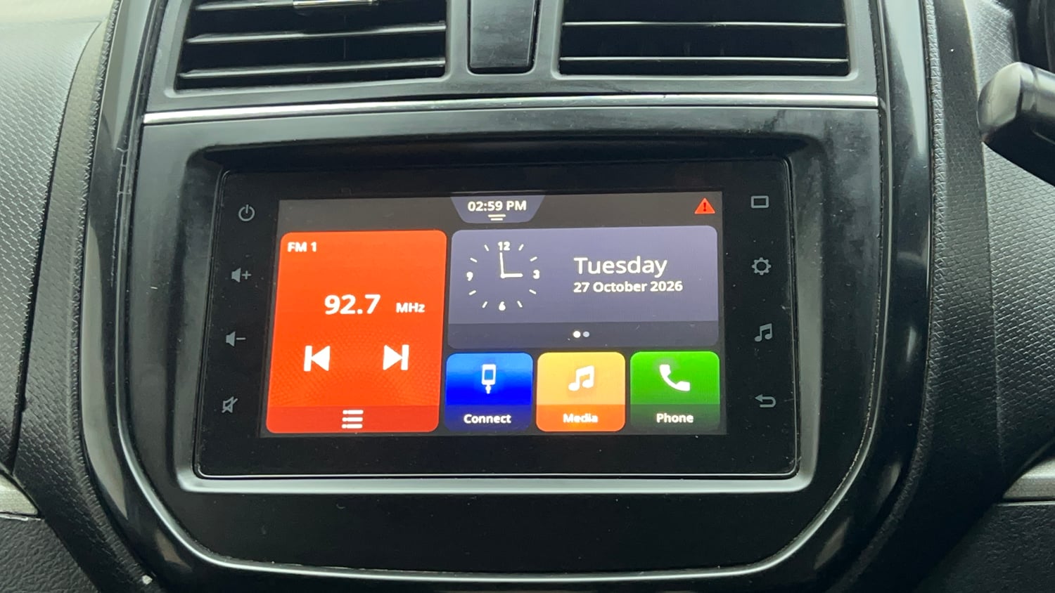 Used 2022 maruti-suzuki Vitara Brezza ZXi Petrol Manual top_features Touch screen infotainment system