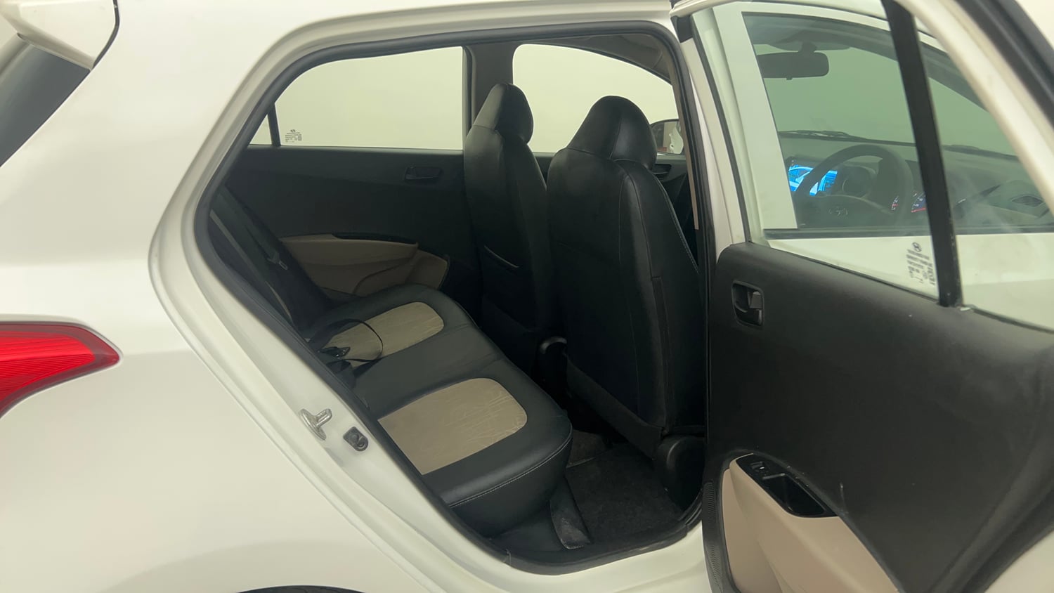 Used 2017 Hyundai Grand i10 Magna AT 1.2 Kappa VTVT Petrol Automatic interior RIGHT SIDE REAR DOOR CABIN VIEW
