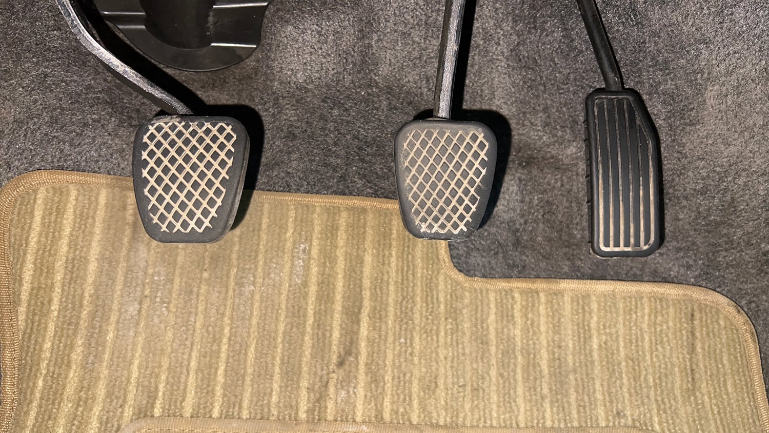 Used 2016 Honda Amaze 1.2 S i-VTEC Petrol Manual interior PEDALS VIEW