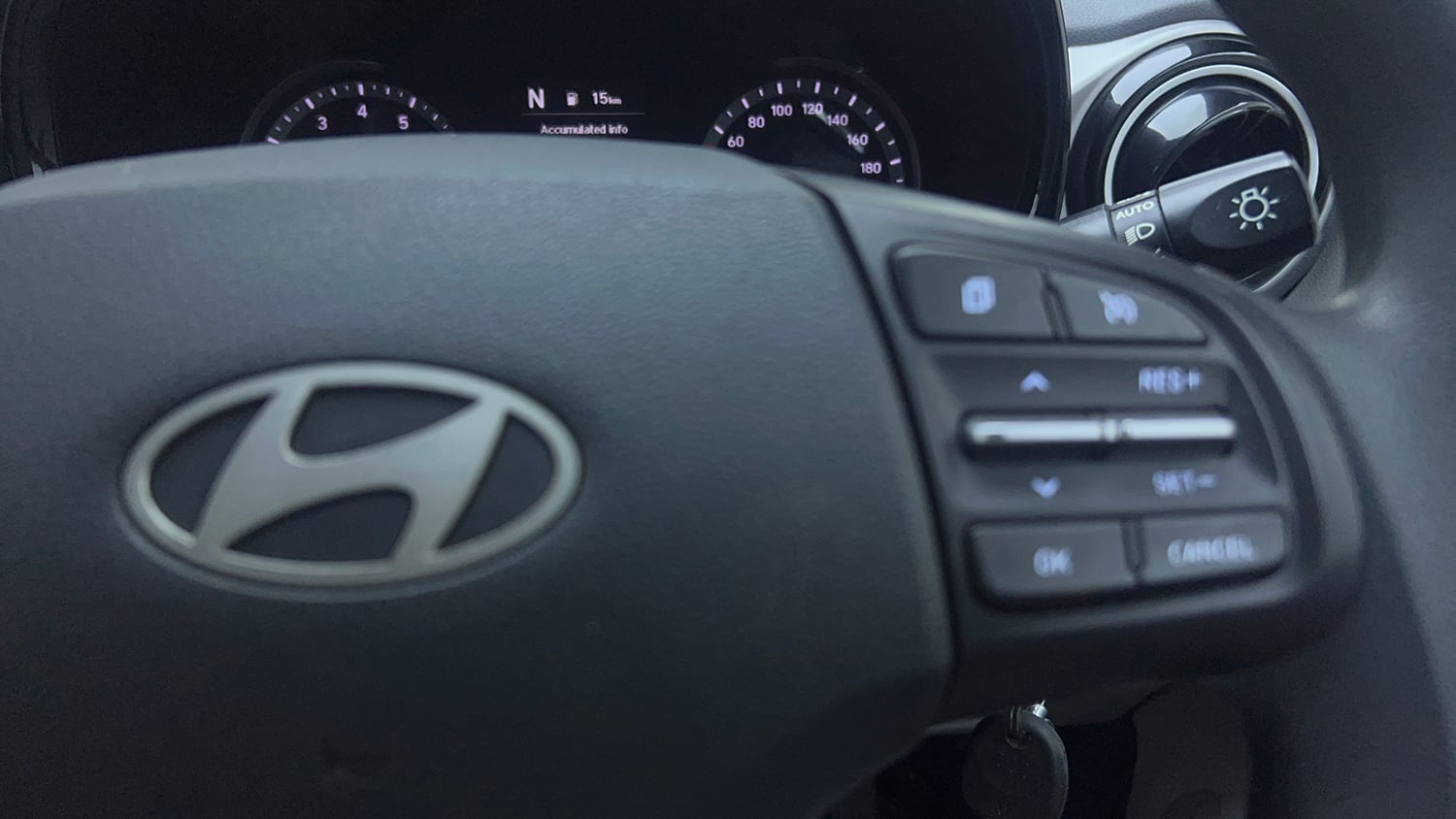 Used 2024 Hyundai Grand i10 Nios Sportz 1.2 Kappa AMT Petrol Automatic top_features Cruise control