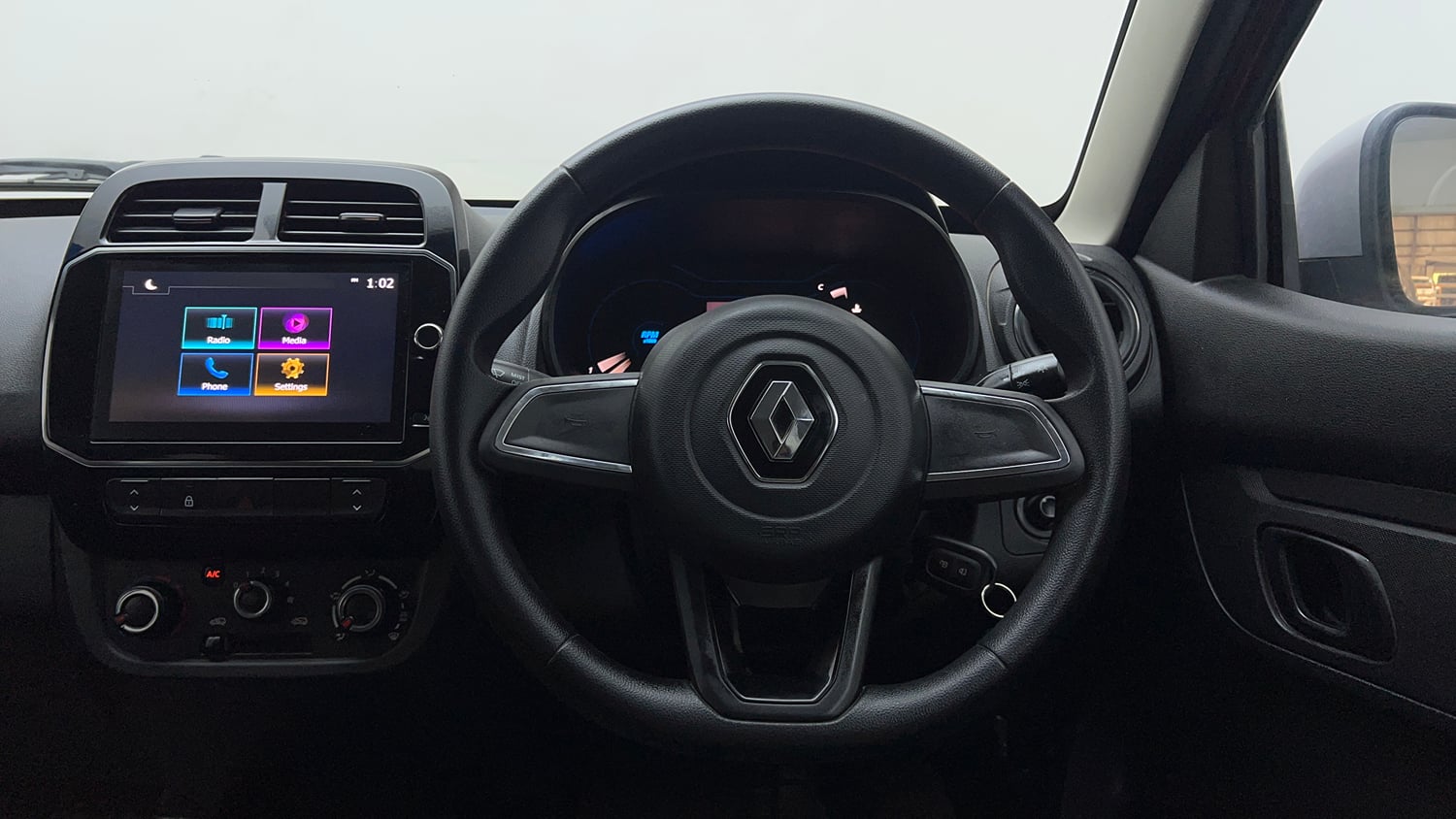 Used 2022 Renault Kwid RXT 1.0 AMT Petrol Automatic interior STEERING VIEW