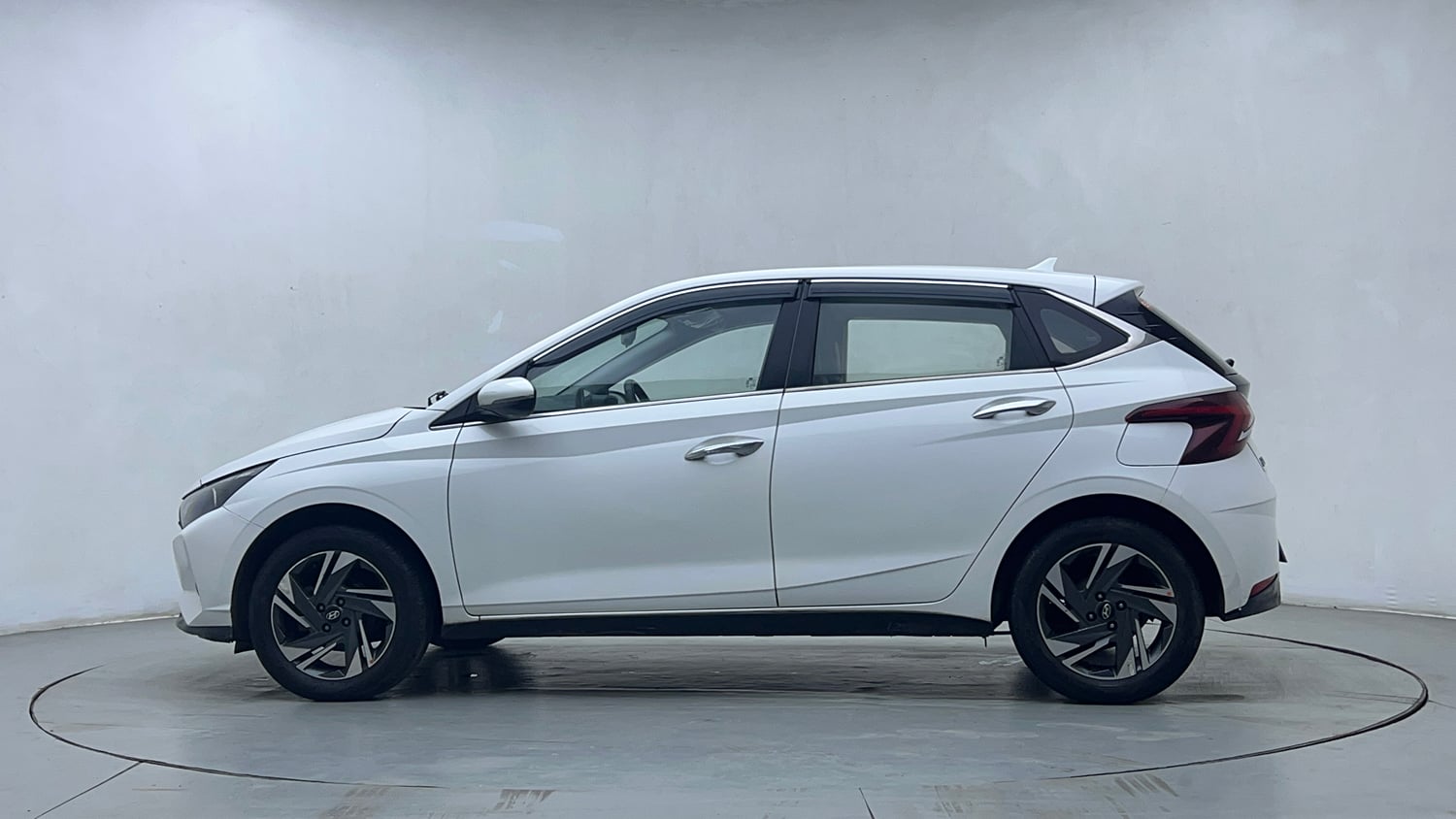 Used 2021 Hyundai New i20 Asta (O) 1.0 Turbo DCT Petrol Automatic exterior LEFT SIDE VIEW