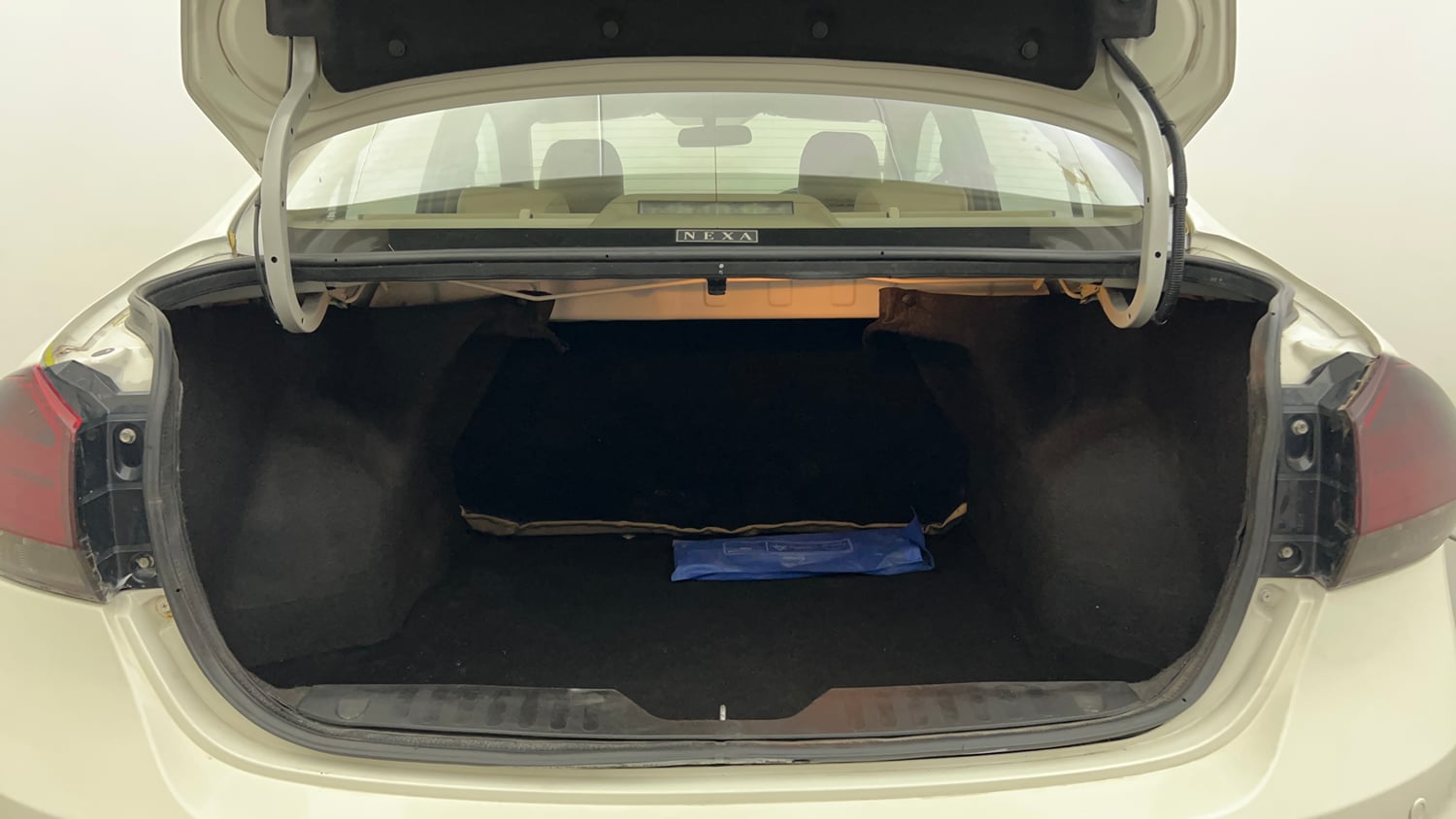 Used 2022 Maruti Suzuki Ciaz Zeta 1.5 Petrol Manual interior DICKY INSIDE VIEW