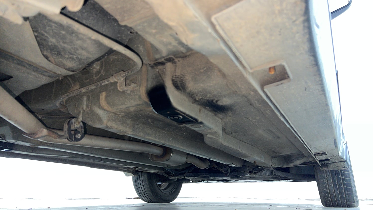 Used 2019 Hyundai Creta SX 1.6 AT Petrol Petrol Automatic extra REAR RIGHT UNDERBODY VIEW