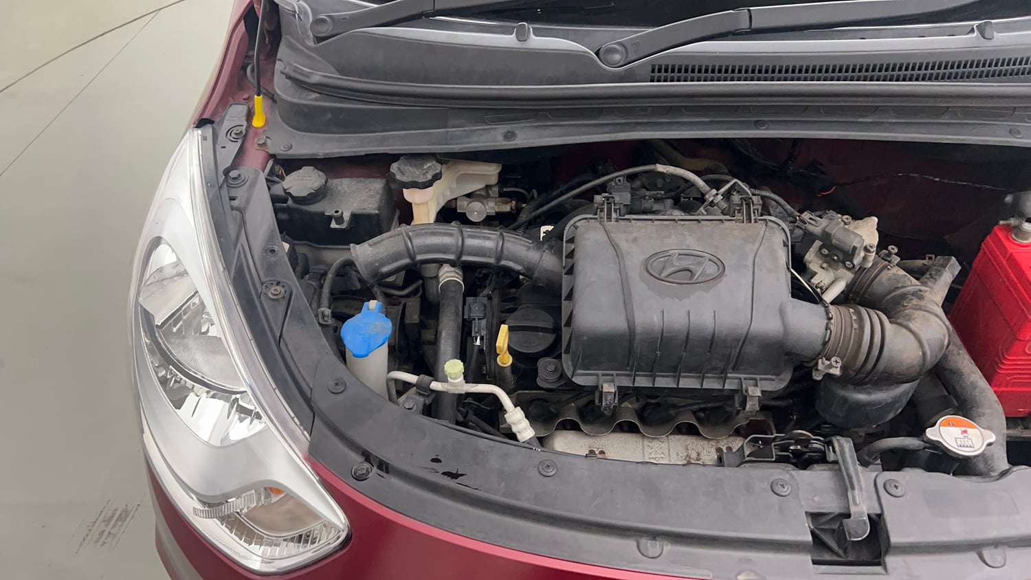 Used 2013 Hyundai i10 Era 1.1 iRDE2 Petrol Manual engine ENGINE RIGHT SIDE VIEW