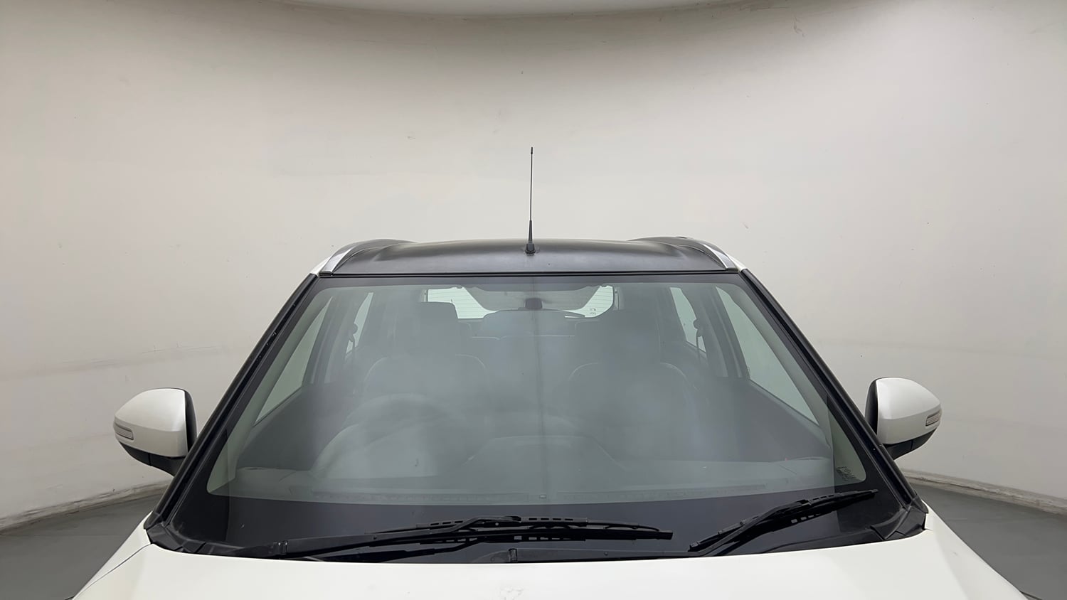 Used 2022 maruti-suzuki Vitara Brezza ZXi Petrol Manual exterior FRONT WINDSHIELD VIEW