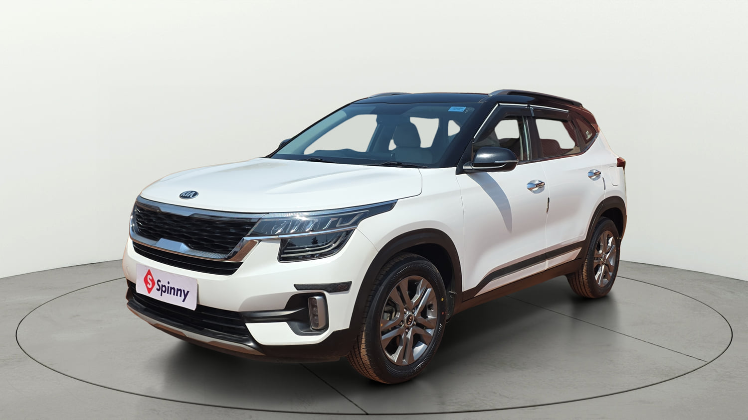 Used 2020 Kia Seltos HTX IVT 1.5 Petrol Automatic exterior LEFT FRONT CORNER VIEW